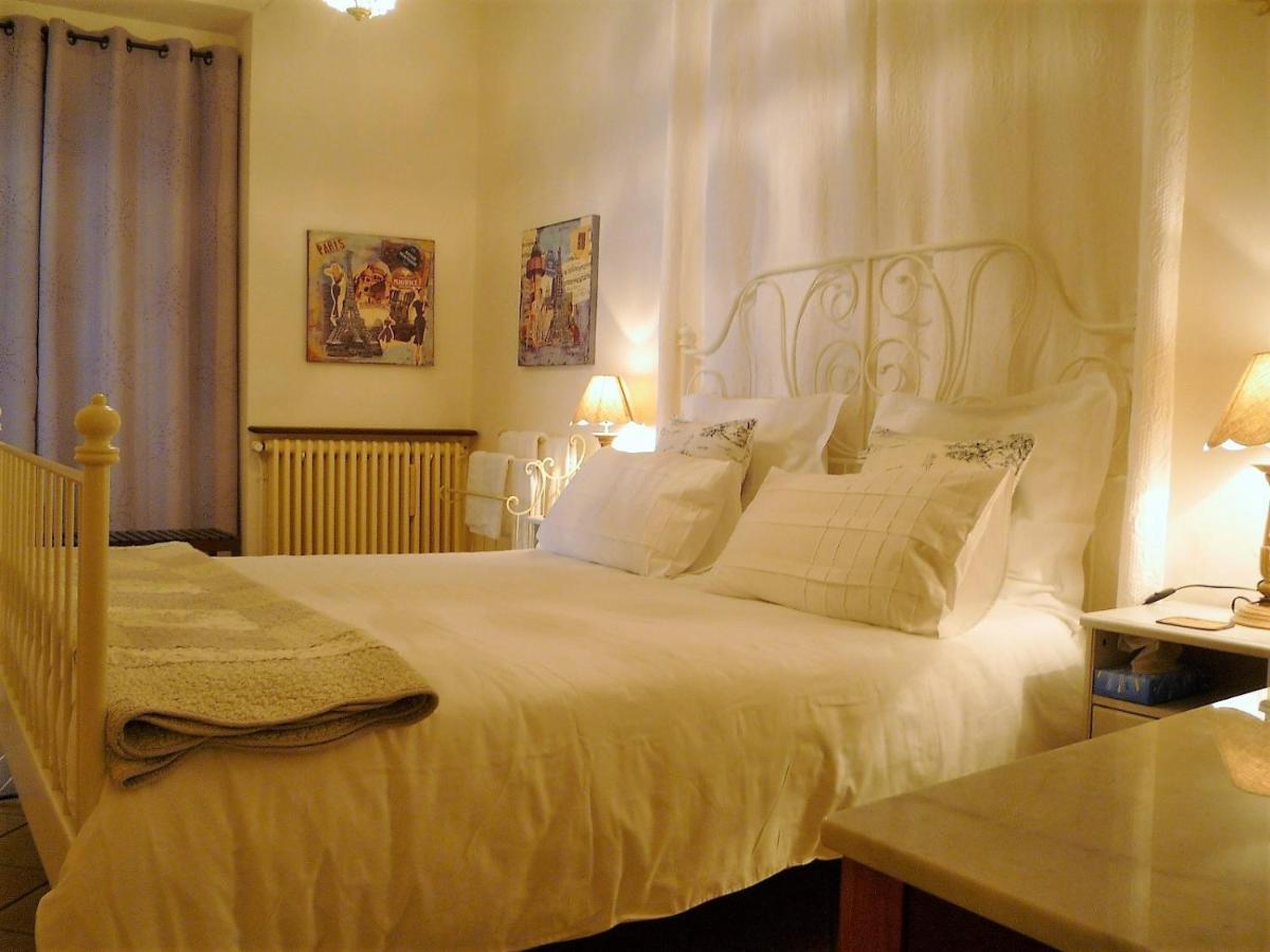 モンパジエ Chez Edell Bed & Breakfast エクステリア 写真