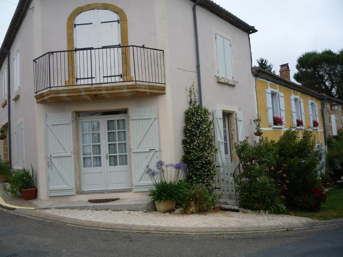モンパジエ Chez Edell Bed & Breakfast エクステリア 写真